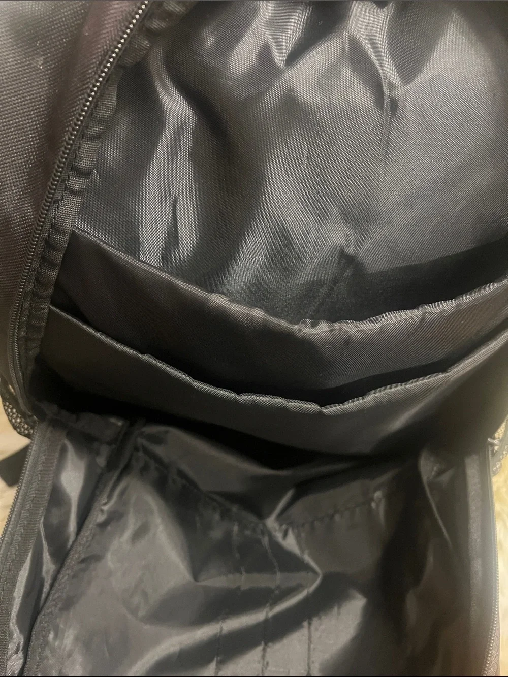 Targus Black Mesh-Detail Men's Backpack